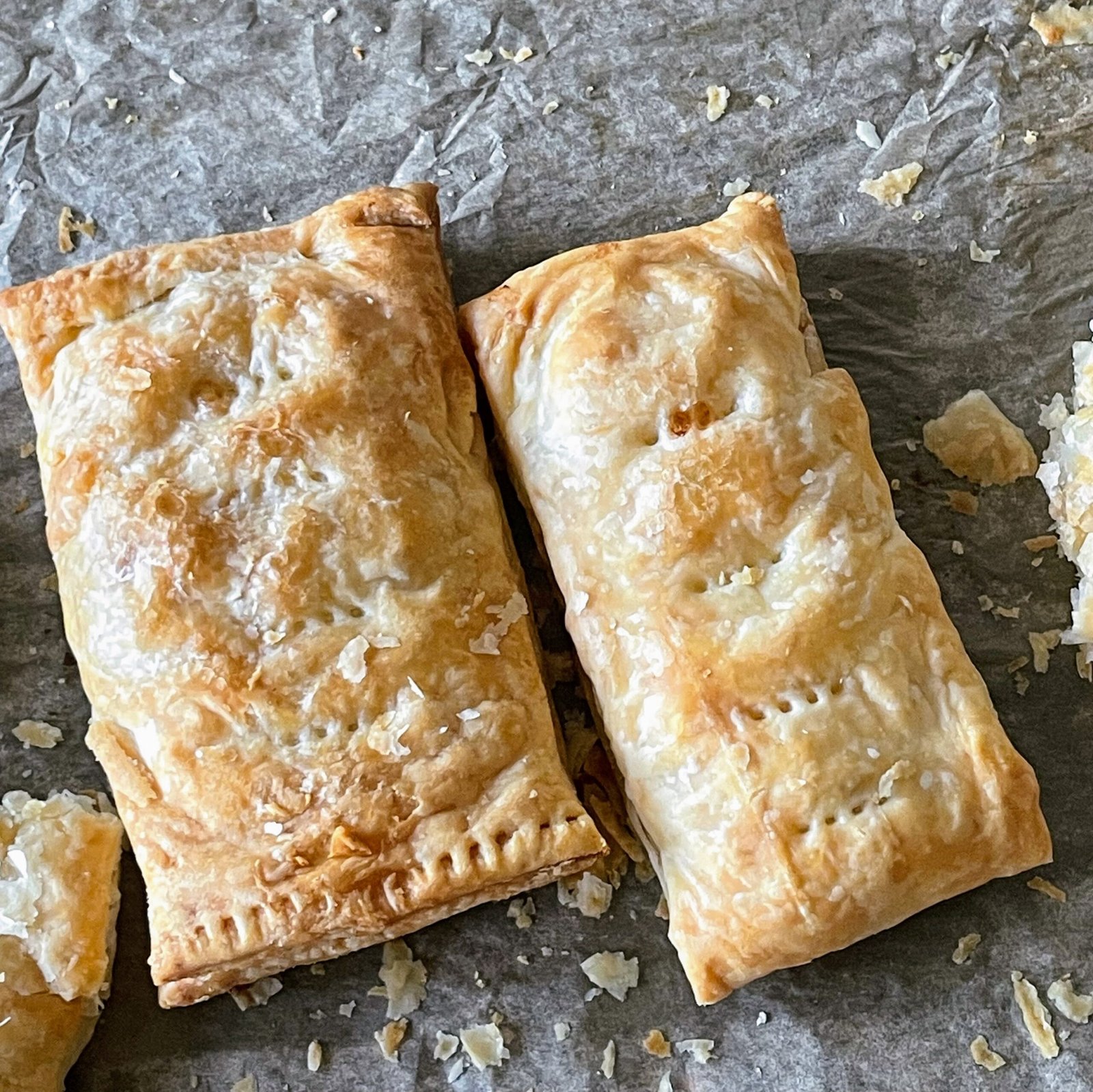 Flaky & Easy Thai Basil Chicken Puffs