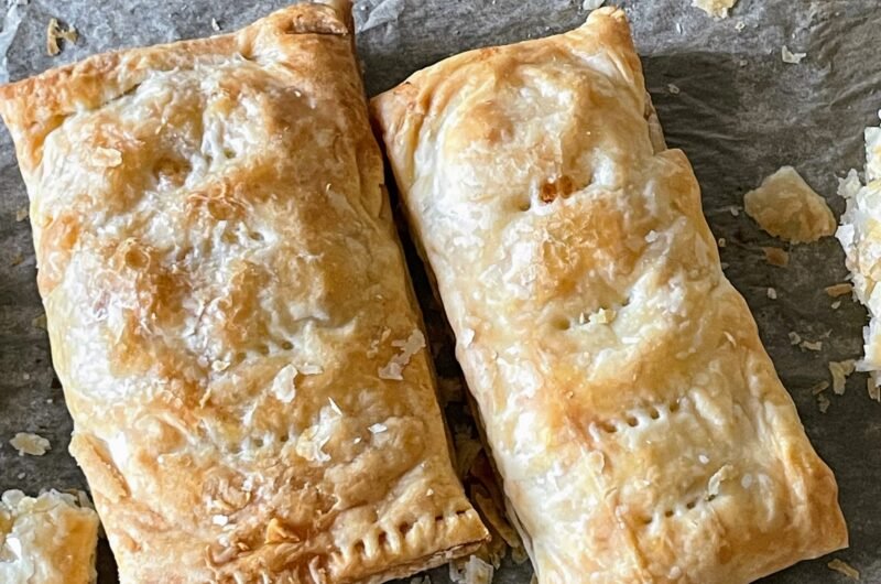 Thai Basil Chicken Puffs