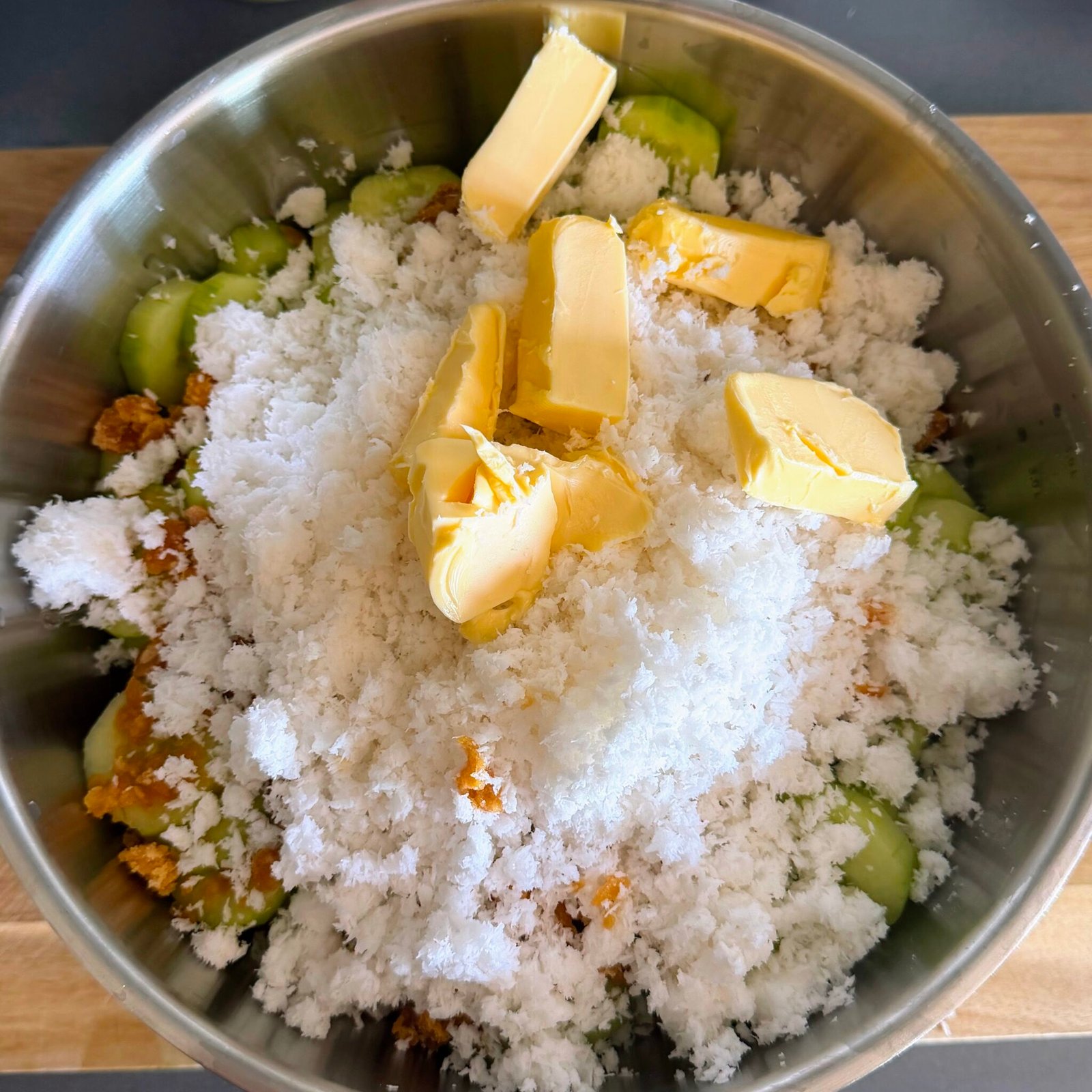 Baked Thekkere da Adde (Mangalorean Cucumber Rice Cake)